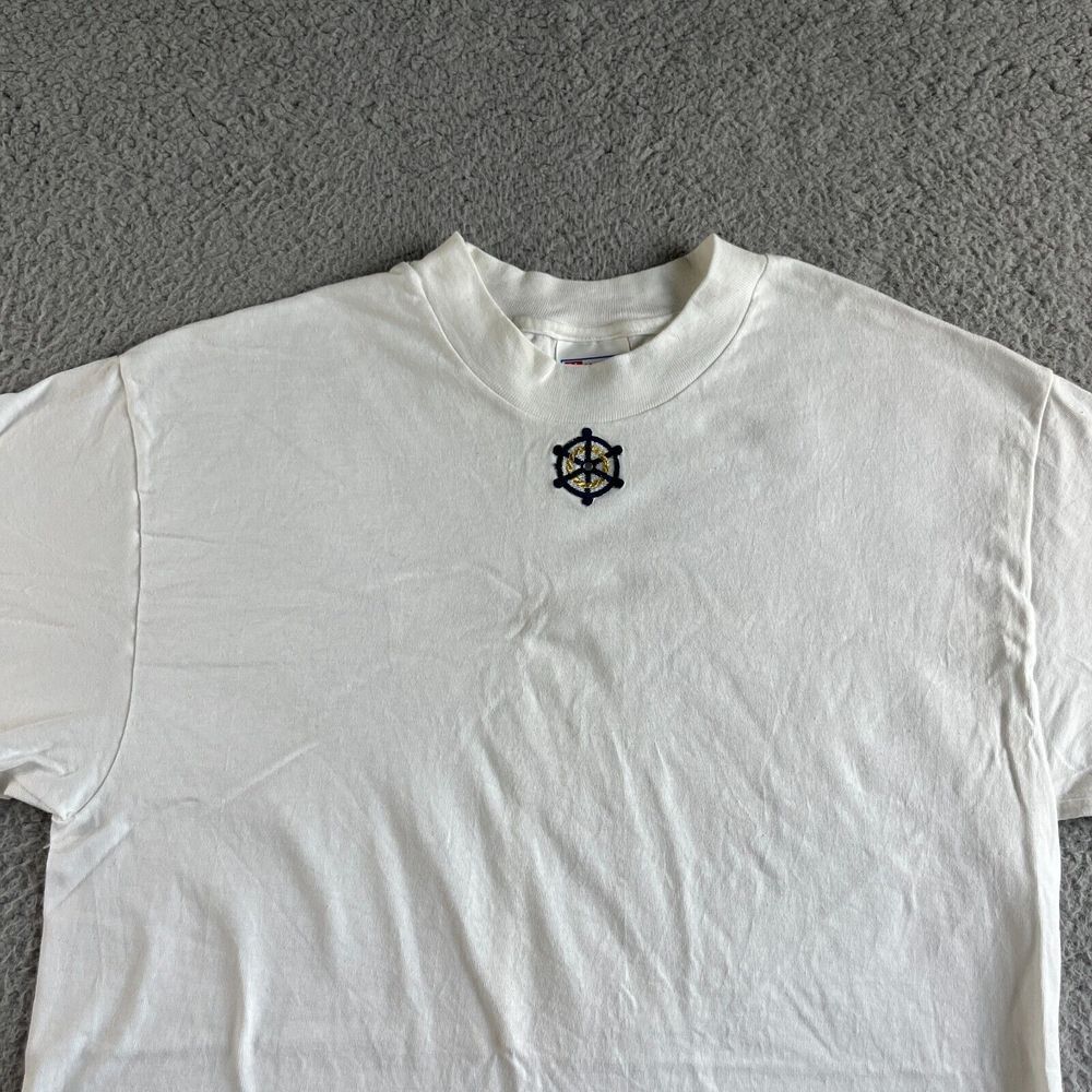 NEW Vintage Hanes T shirt Mens Medium 38-40‎ White Beefy USA Nautical Casual Y2K